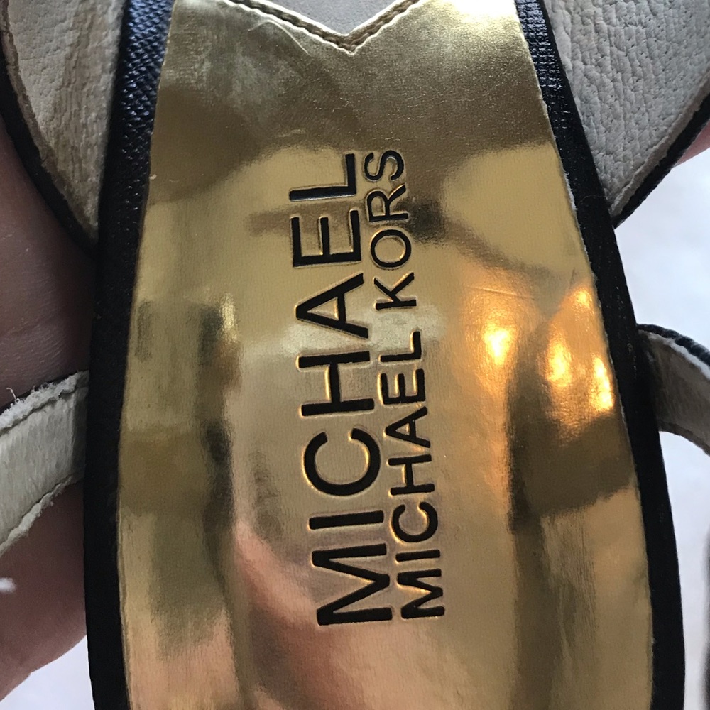 Heels - Picture 4 of 5